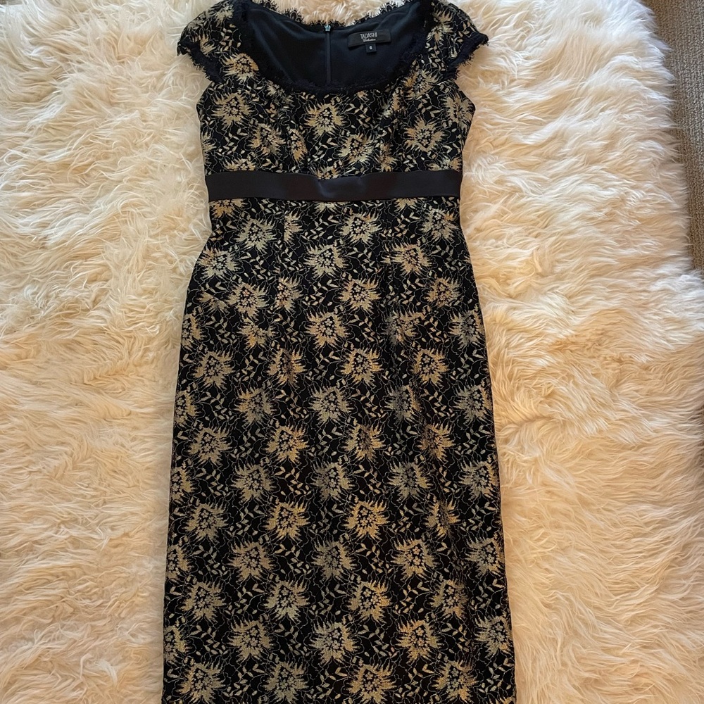 Tadashi size 6 black and gold dress